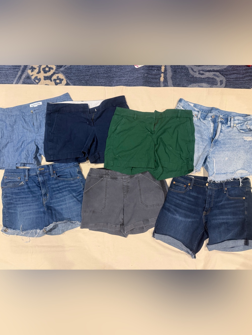 Bundle of 8 shorts size 10/30